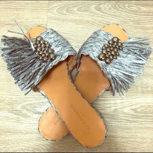 Robert Clergerie Paris Grey Raffia Sandals